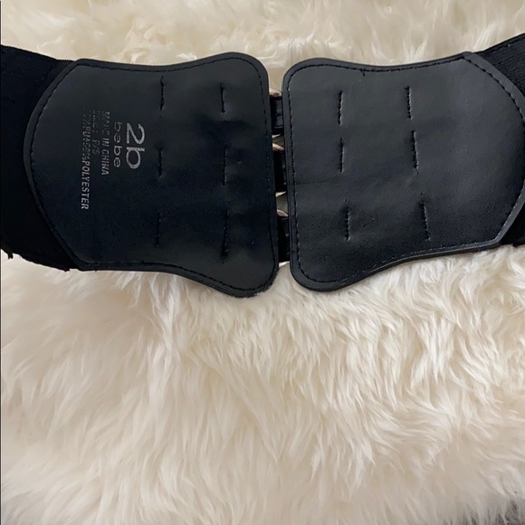 Bebe high waist 3 buckle belt - Picture 5 of 11